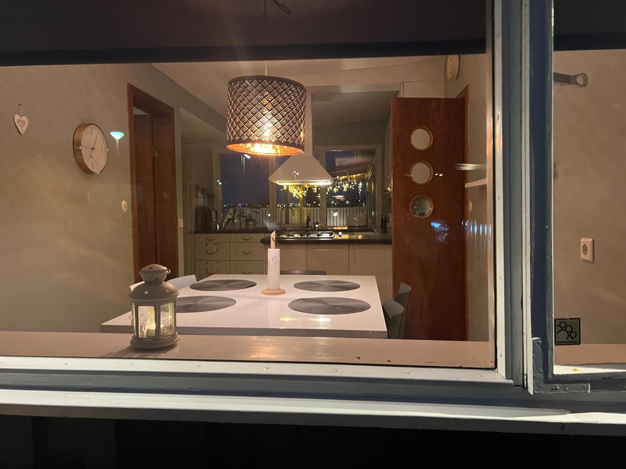 House - Villa With Garden And Hot Tub, 2 Min From Reykjavik Garthabaer ภายนอก รูปภาพ